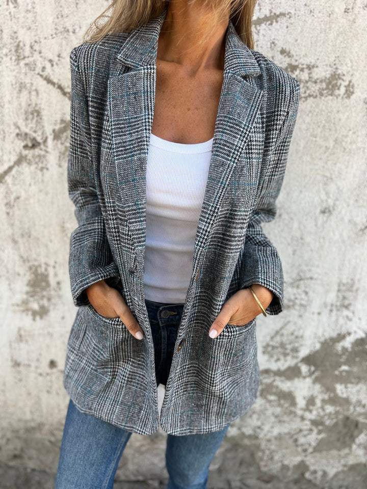 Cecilia | Women's Vittoria Revers Blazer