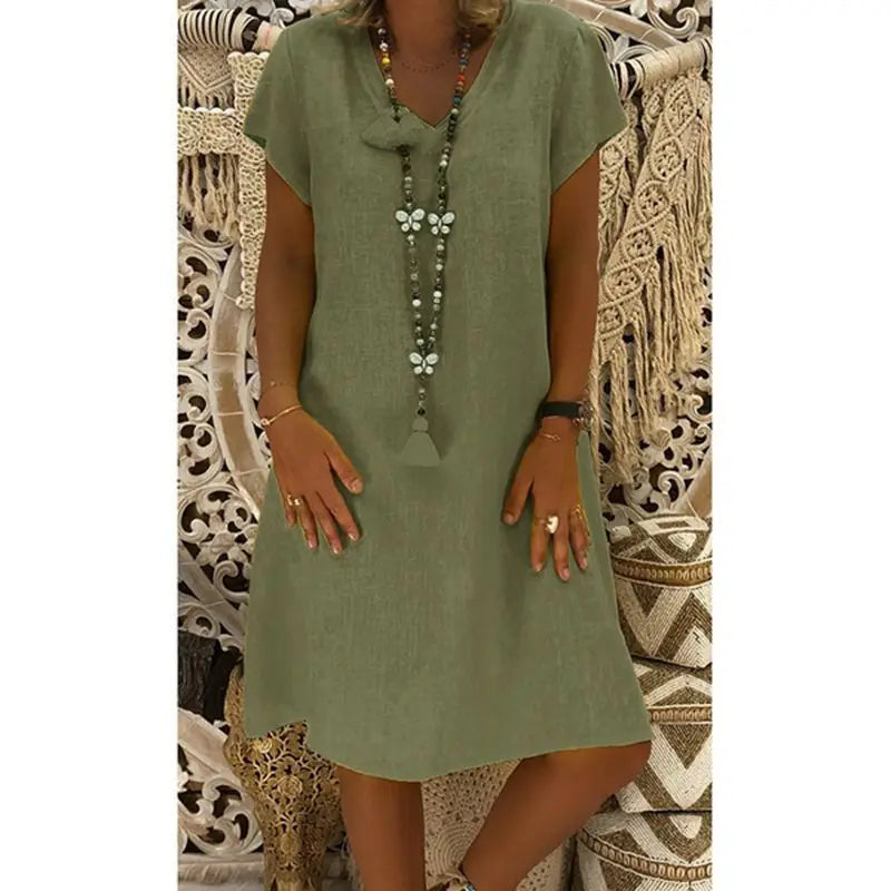 Thea V-Neck Short-Sleeve Shift Dress in Green