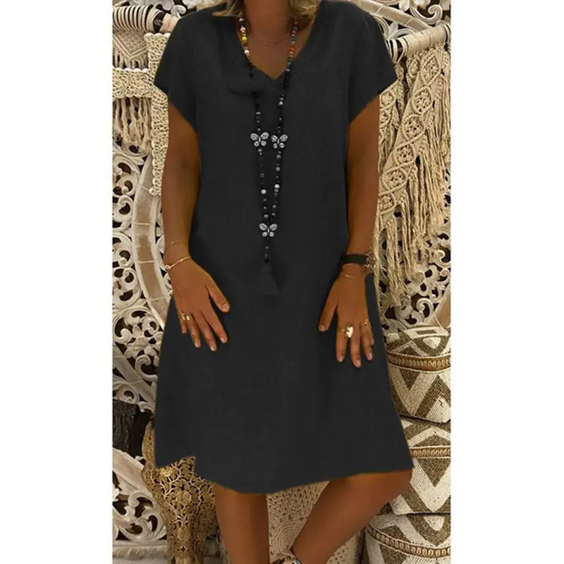 Thea V-Neck Short-Sleeve Shift Dress in Black